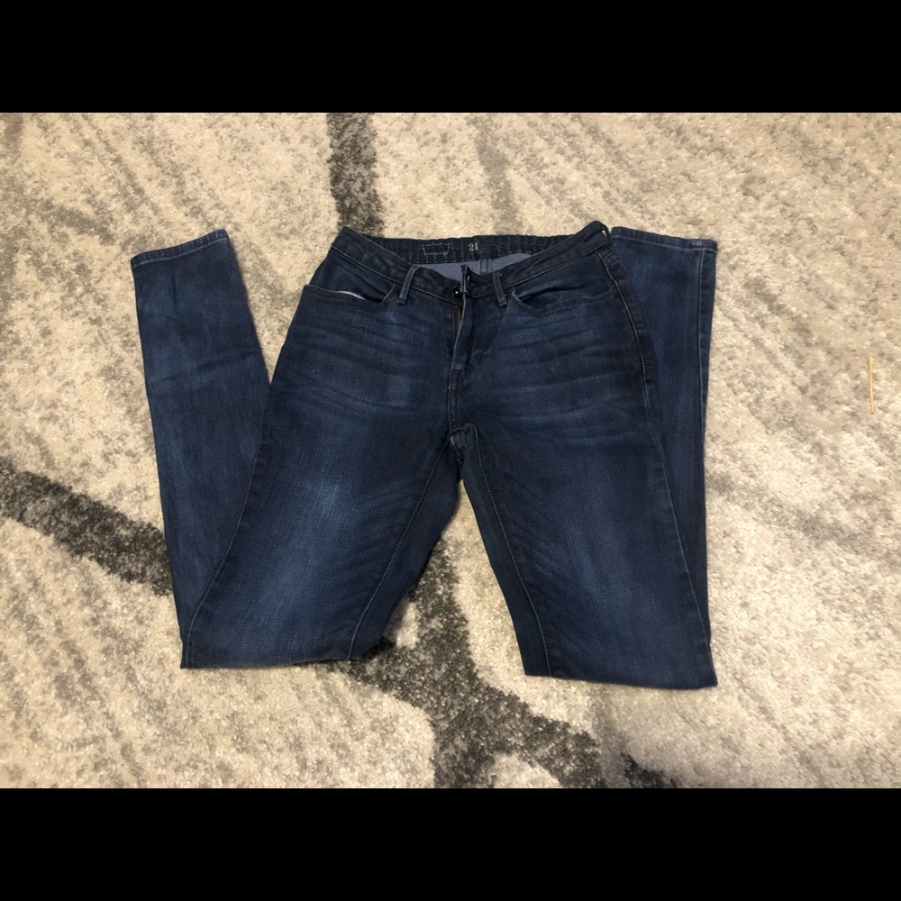 Levi women’s skinny jeans